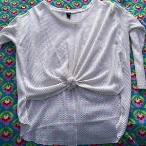 Knot long sleeve tshirt